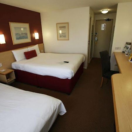 Days Inn By Wyndham London Stansted Airport Birchanger Exteriör bild