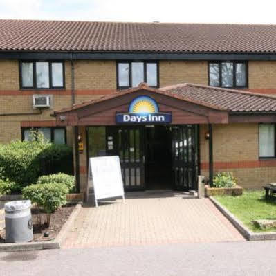 Days Inn By Wyndham London Stansted Airport Birchanger Exteriör bild