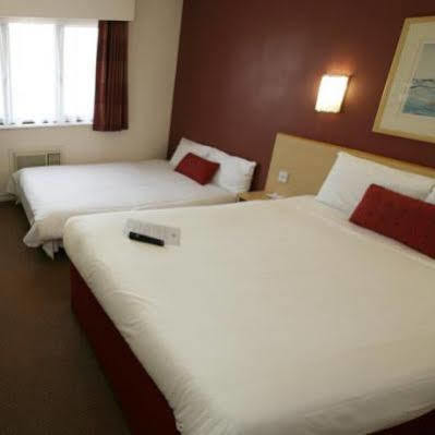 Days Inn By Wyndham London Stansted Airport Birchanger Exteriör bild