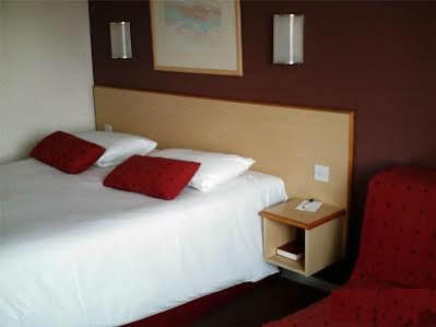 Days Inn By Wyndham London Stansted Airport Birchanger Exteriör bild